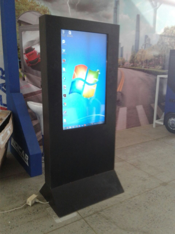 TOTEM TOUCH SCREEN  42”   